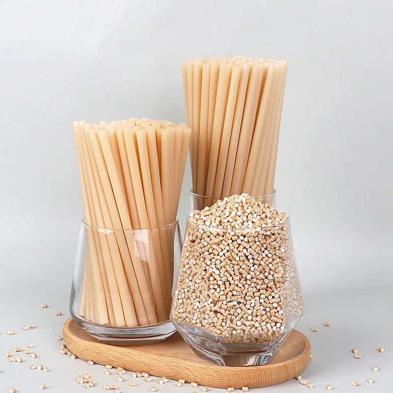 Plant-Fiber Straw Options for Natural Brand Presentation