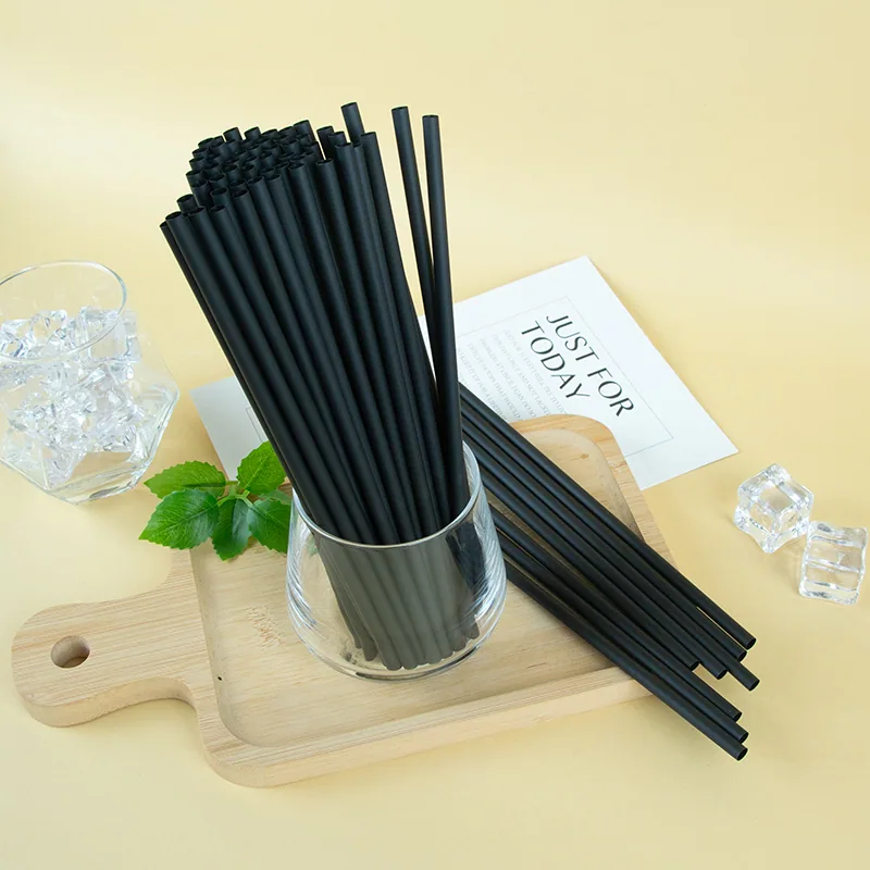 Paper straws versus plastic straws for restaurant beverage service