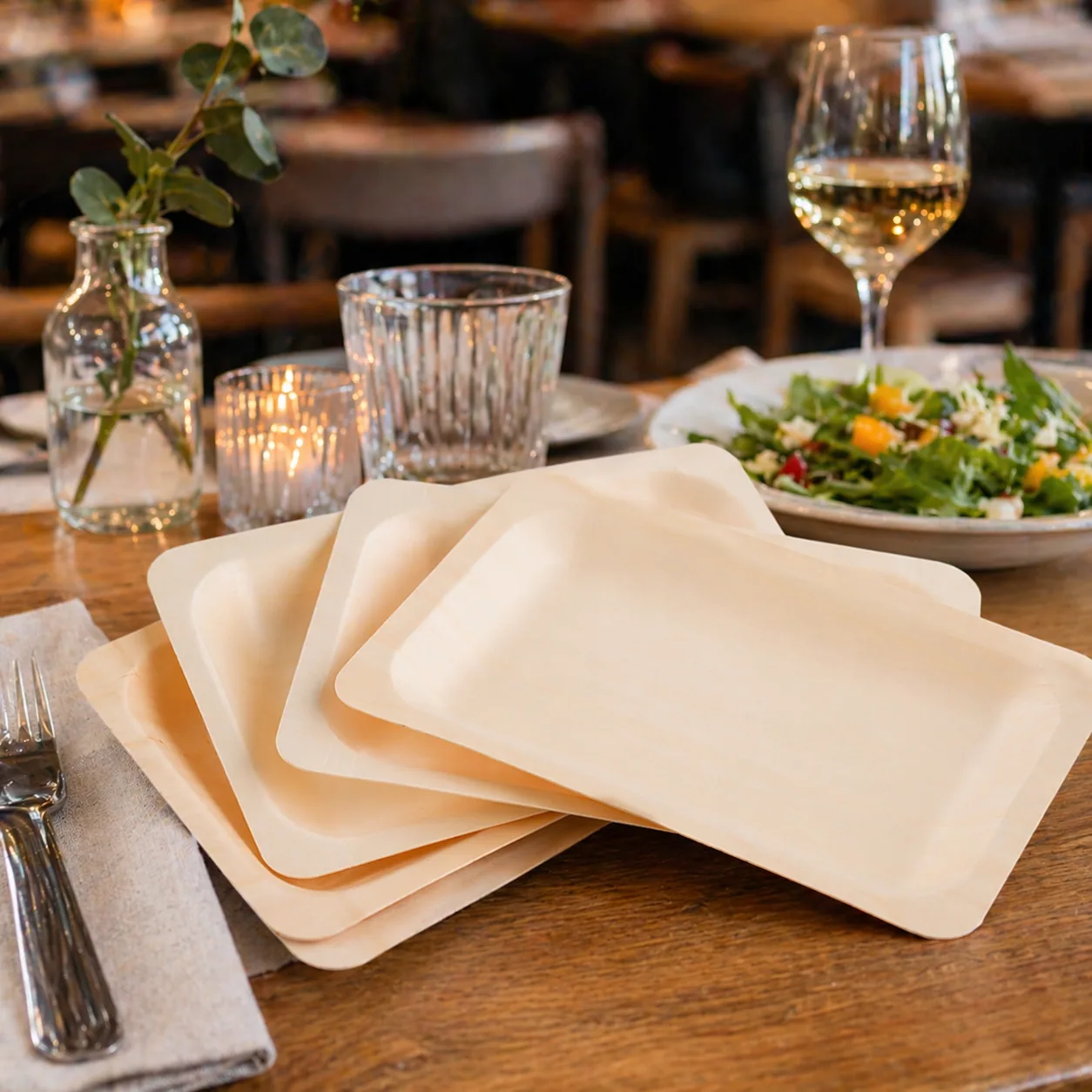 Why Choose Wooden Plates for Practical Serving and Broad Foodservice Use